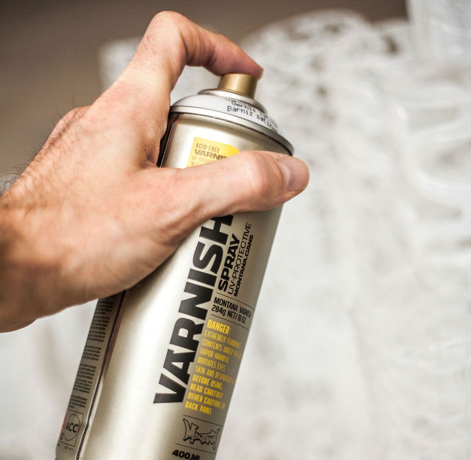 Montana Varnish varnish spray