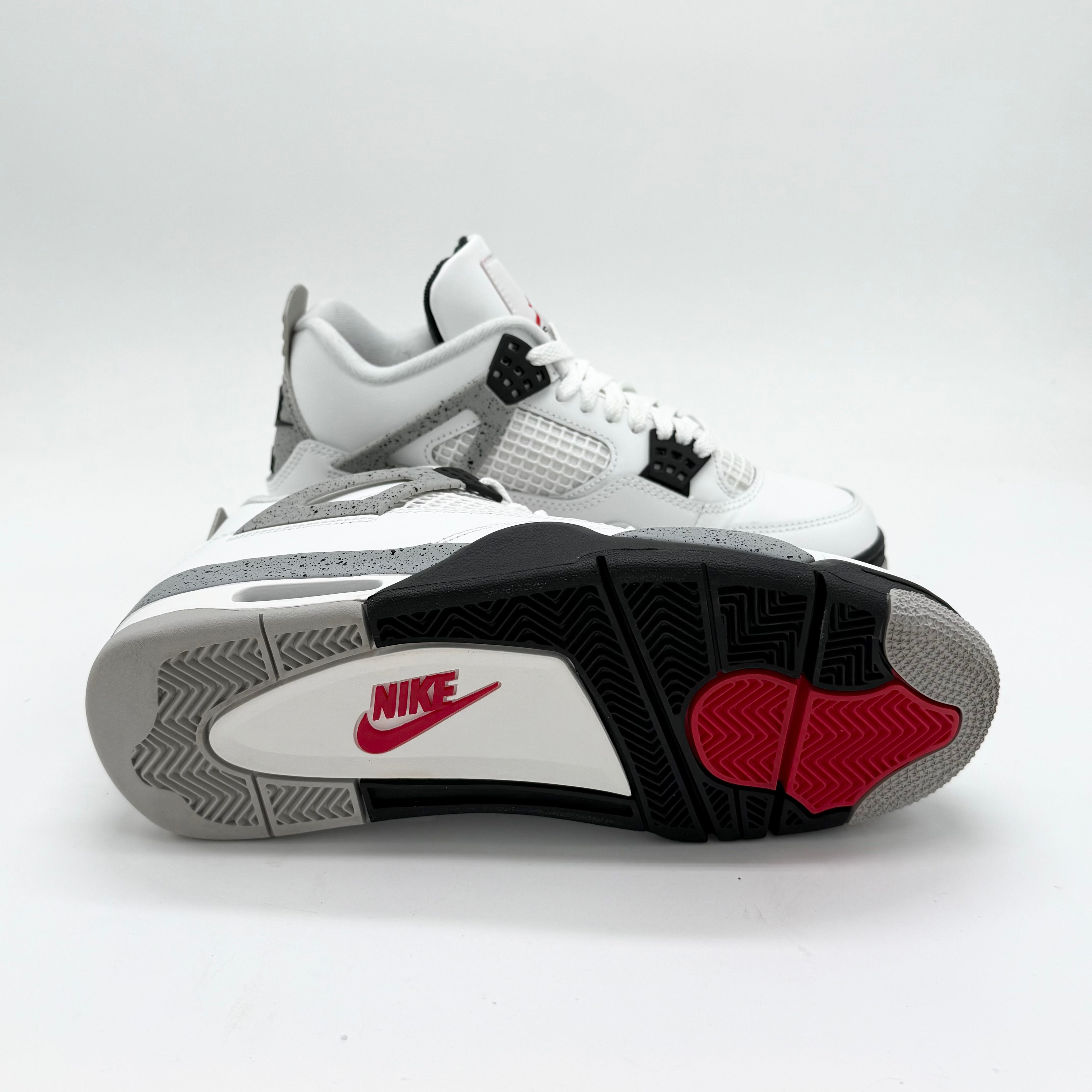 Nike Air Jordan 4 White Cement 2025 EU 42