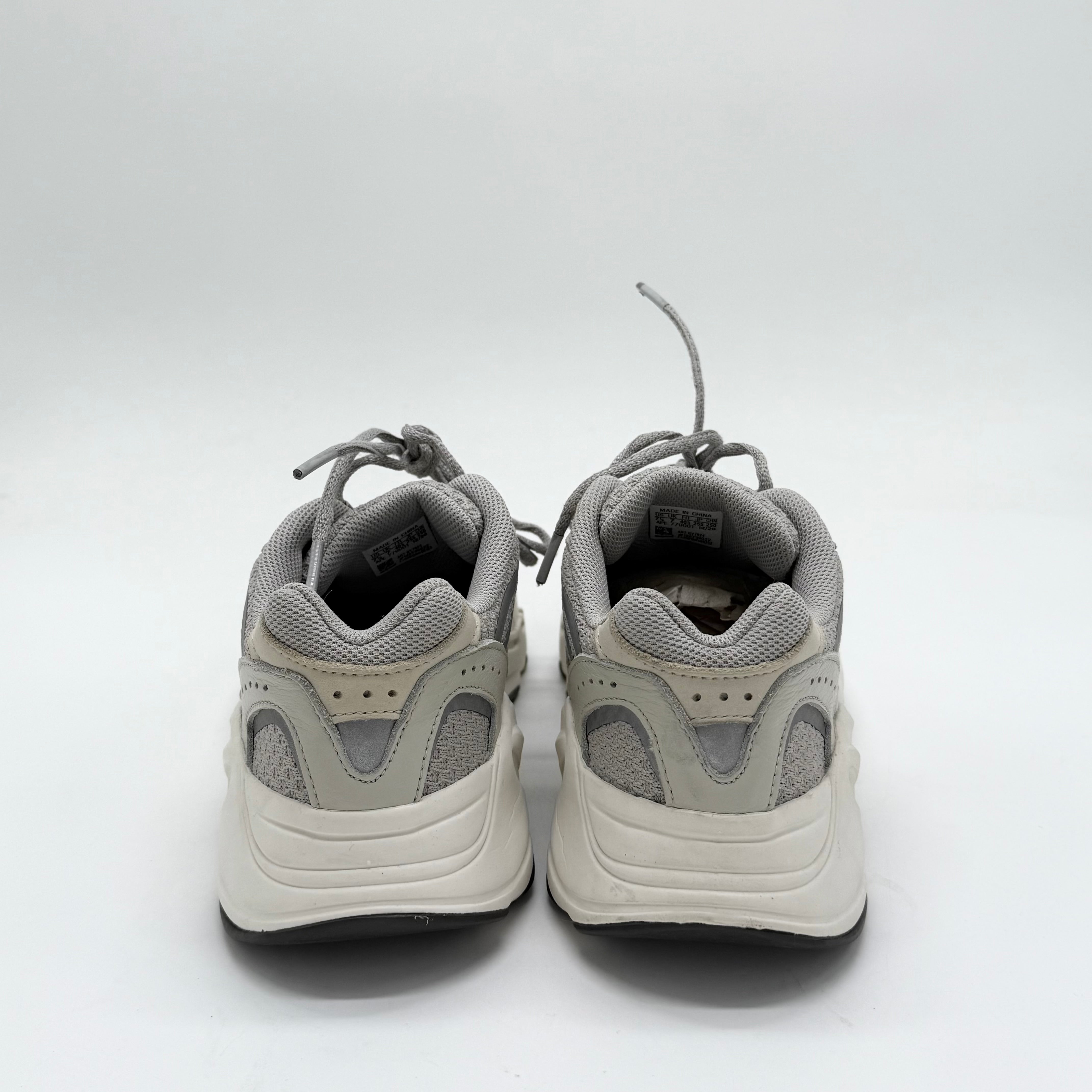 Adidas Yeezy 700 V2 Cream EU 40 2/3