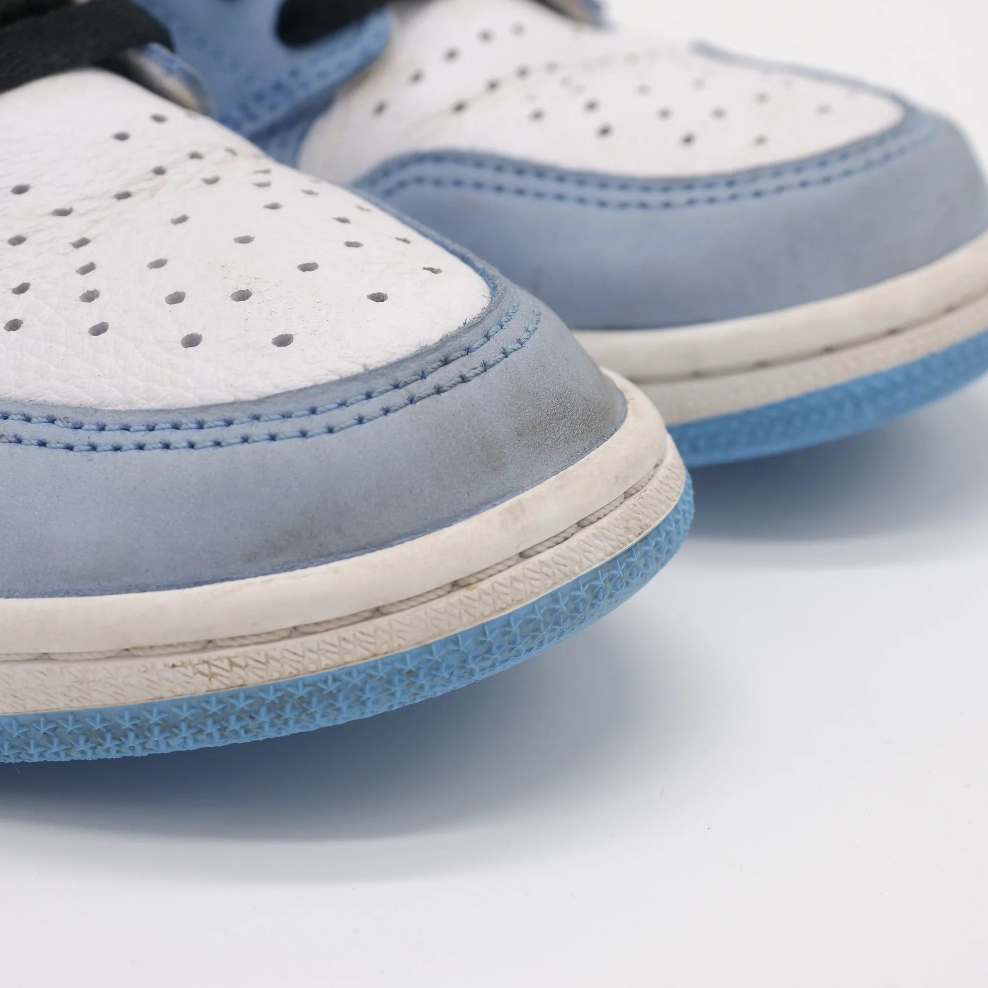 Air Jordan 1 High University Blue - EU 42 1/2